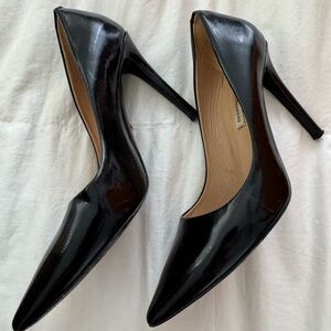 Elegant Black Women's Pumps